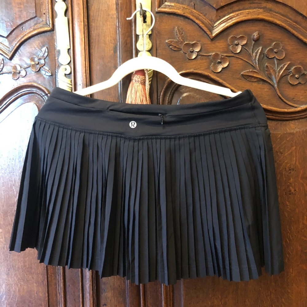 Lululemon Pleat to Street Skirt size 8